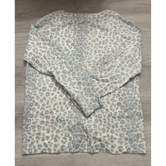 360 Cashmere Animal Leopard Print White Gray blue Cashmere  Sweater large soft - Picture 4 of 7